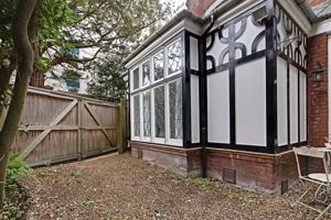 Private Garden- click for photo gallery
